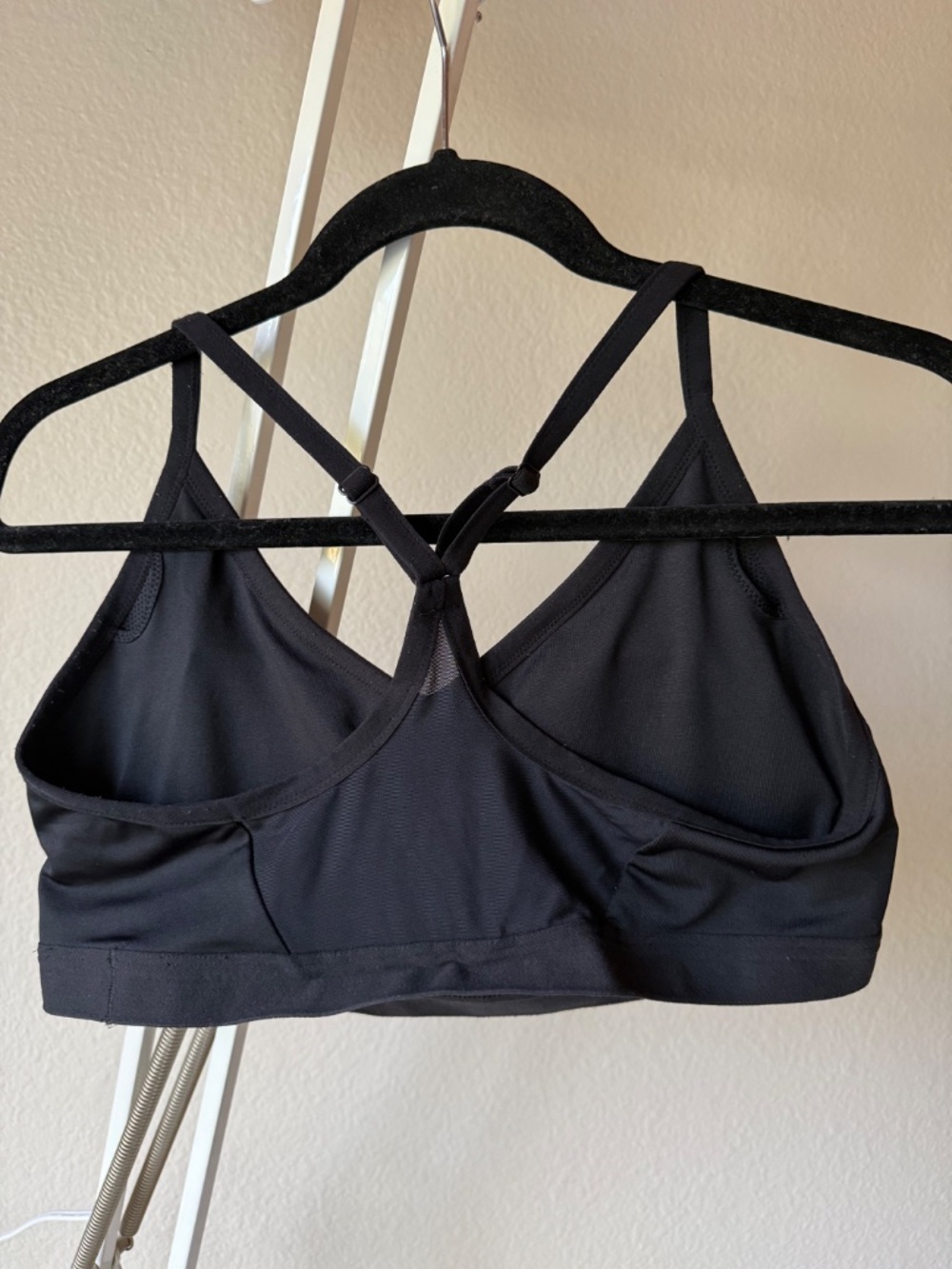 Nike Dri-Fit Black Sports Bra - Size XL - Picture 2 of 3